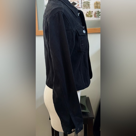 Calvin Klein Cropped Fitted Black Denim Jacket - Picture 4 of 9